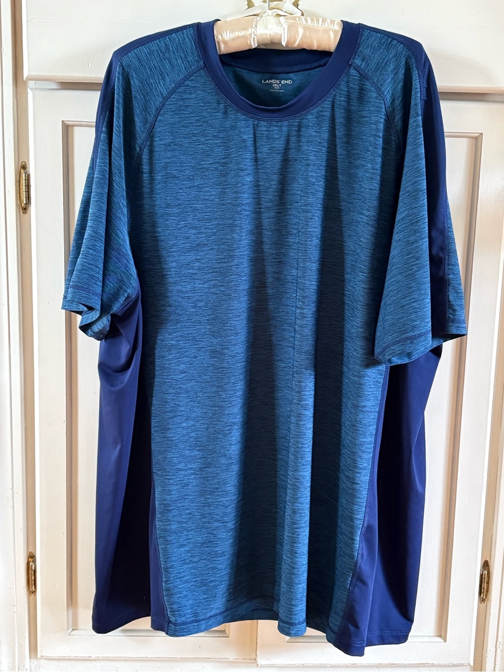 Lands' End Men's Heathered Blue Performance Swim Shirt Sleeve with Navy Panels